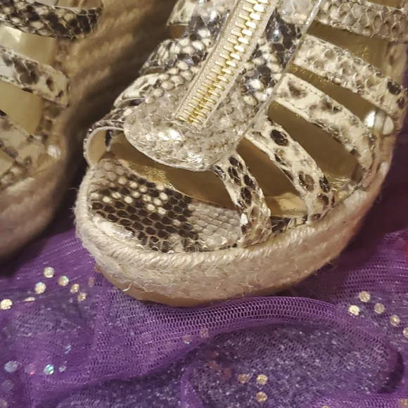 Jimmy Choo Wedge Shoes Python Print - Picture 14 of 15